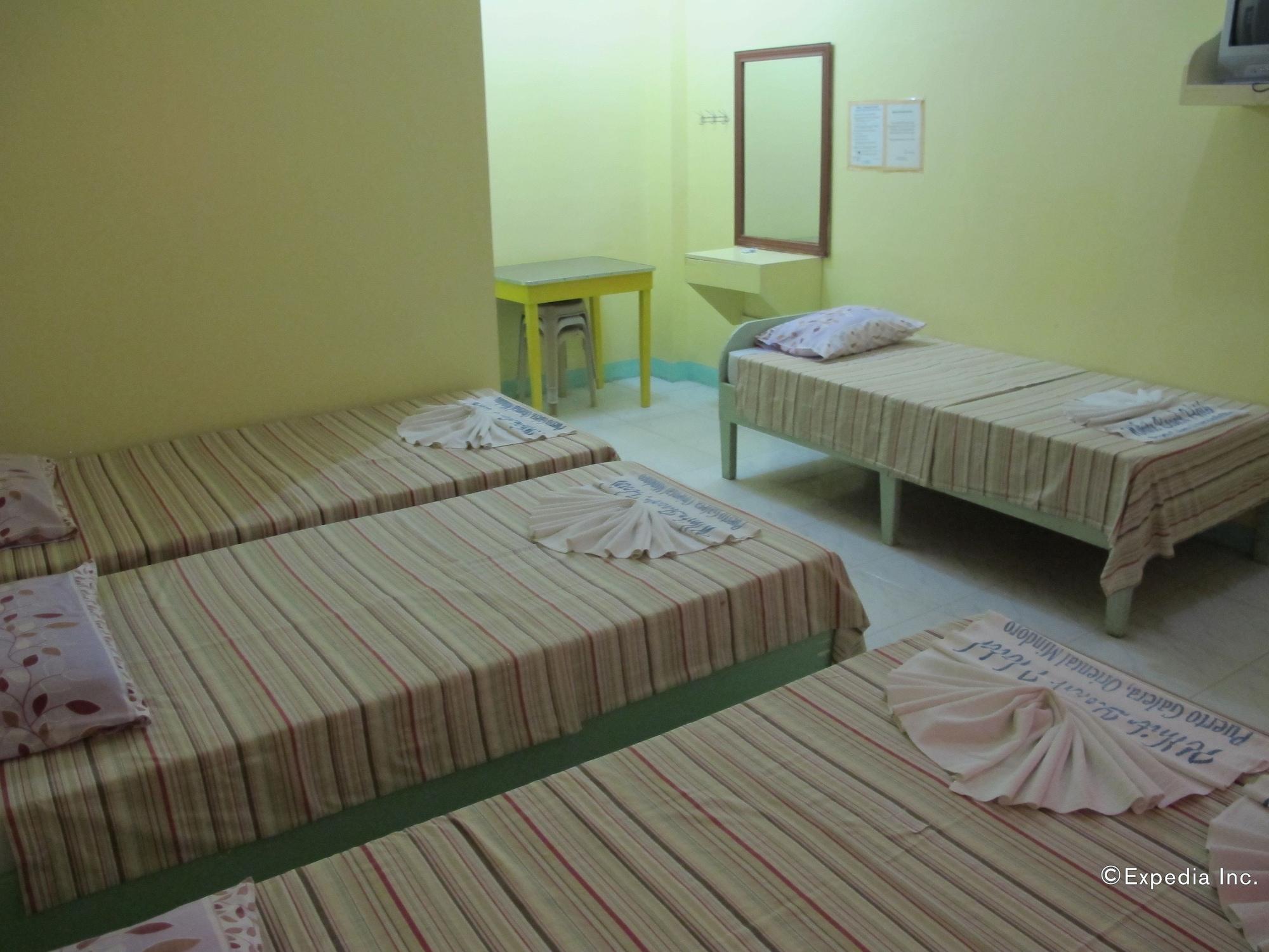 ไวท์บีช โฮเต็ล บาร์ แอนด์ เรสเตอรองต์ Hotel ปูแอร์โตกาเลรา ภายนอก รูปภาพ