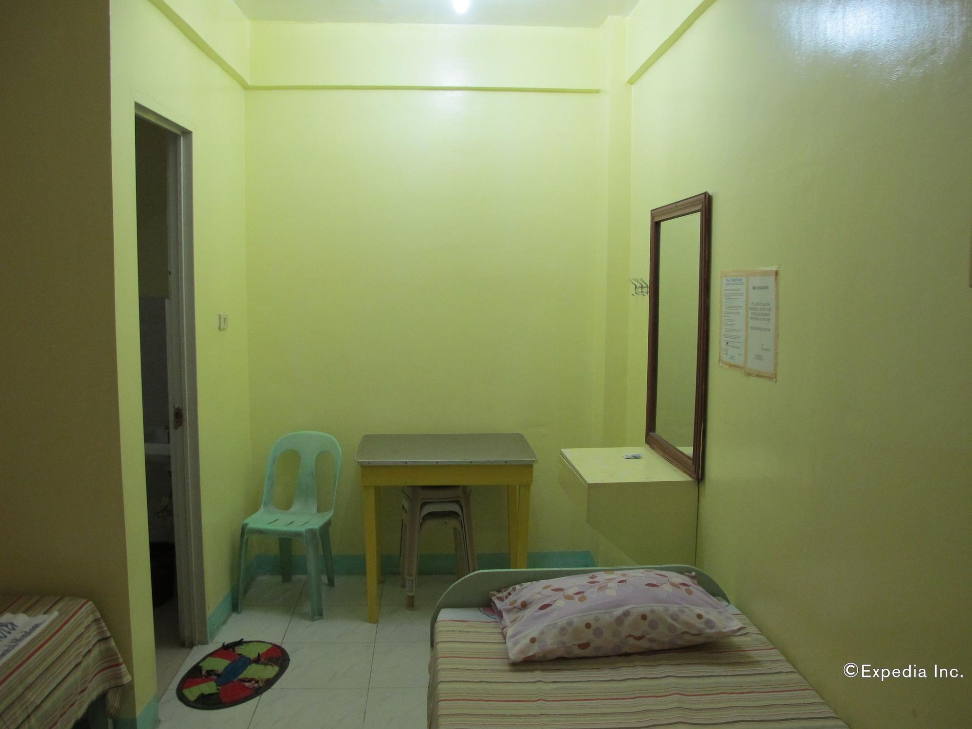 ไวท์บีช โฮเต็ล บาร์ แอนด์ เรสเตอรองต์ Hotel ปูแอร์โตกาเลรา ภายนอก รูปภาพ