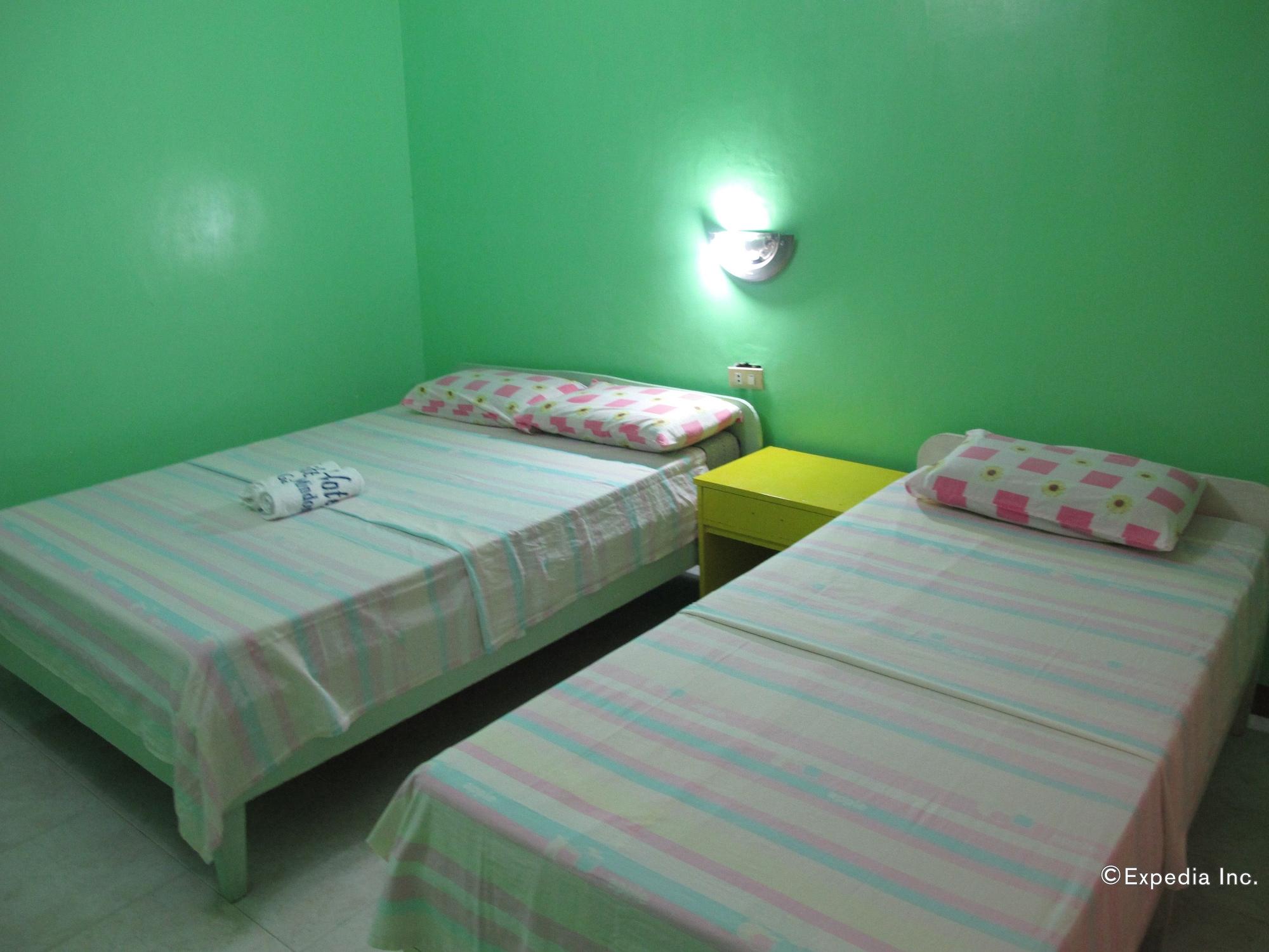 ไวท์บีช โฮเต็ล บาร์ แอนด์ เรสเตอรองต์ Hotel ปูแอร์โตกาเลรา ภายนอก รูปภาพ