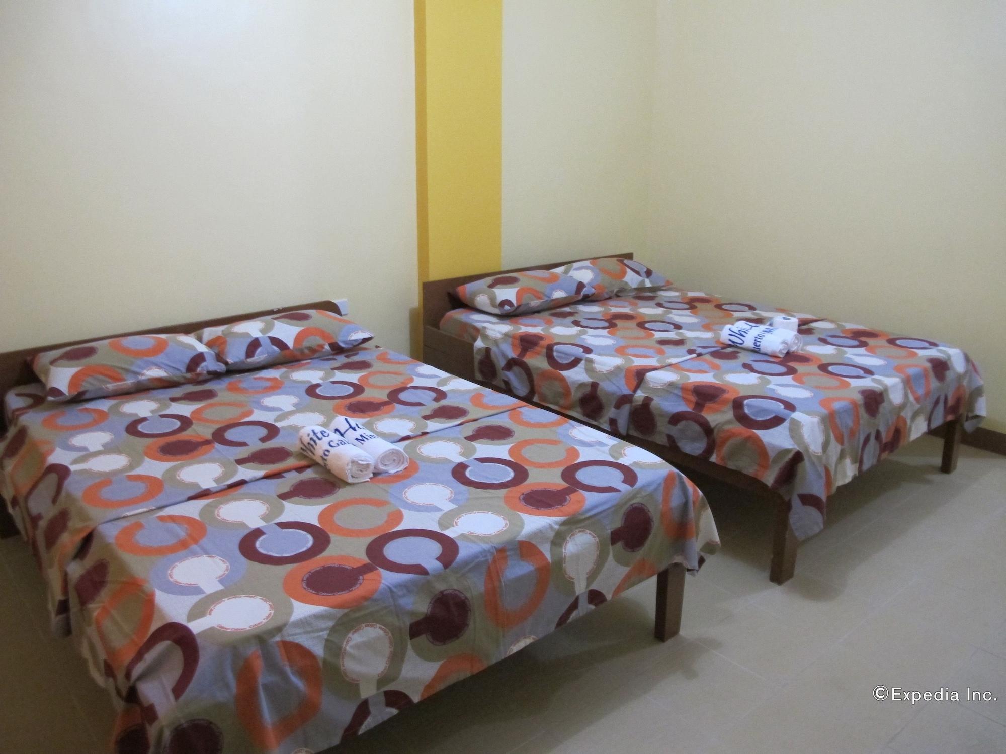 ไวท์บีช โฮเต็ล บาร์ แอนด์ เรสเตอรองต์ Hotel ปูแอร์โตกาเลรา ภายนอก รูปภาพ