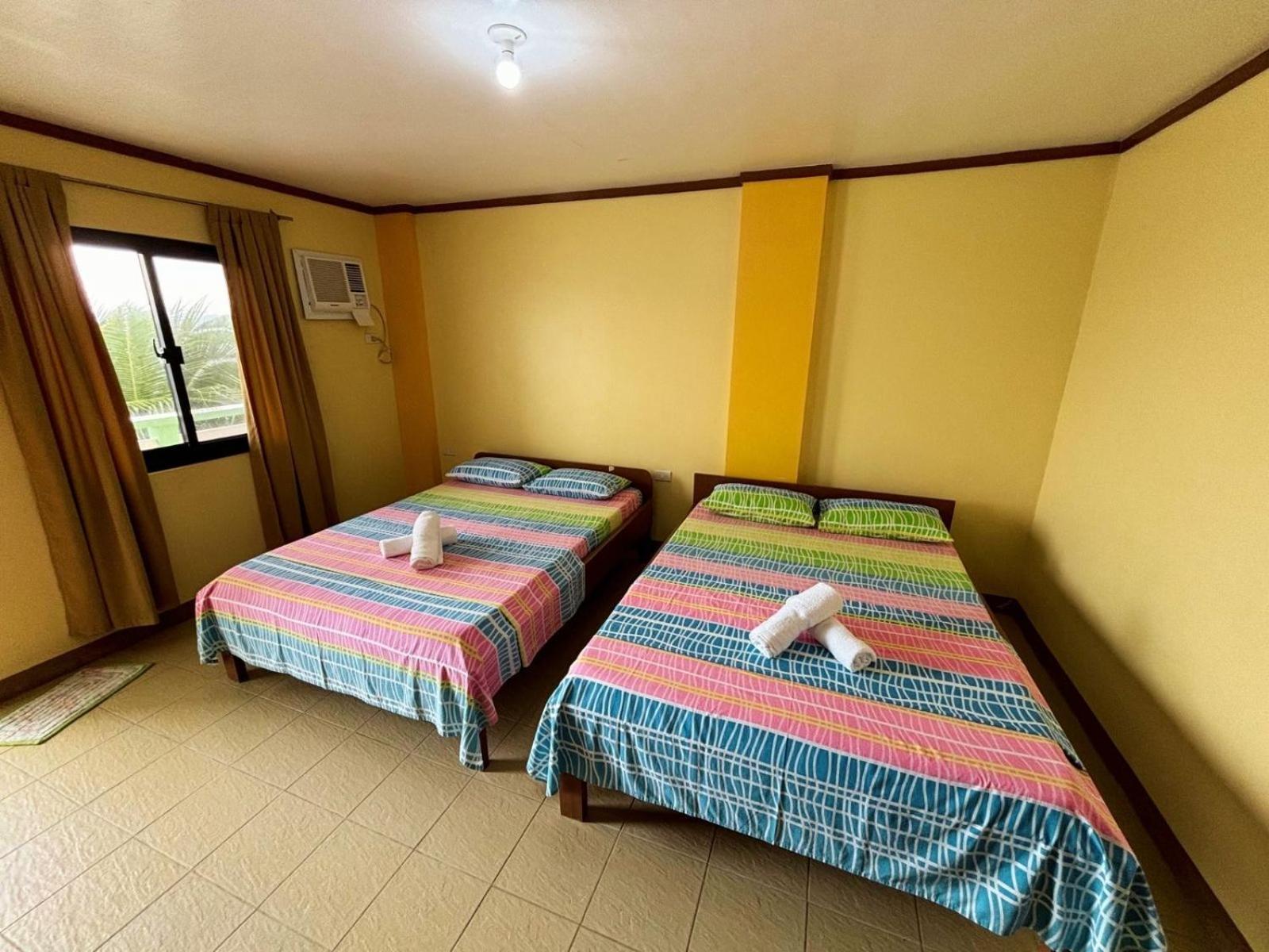 ไวท์บีช โฮเต็ล บาร์ แอนด์ เรสเตอรองต์ Hotel ปูแอร์โตกาเลรา ภายนอก รูปภาพ