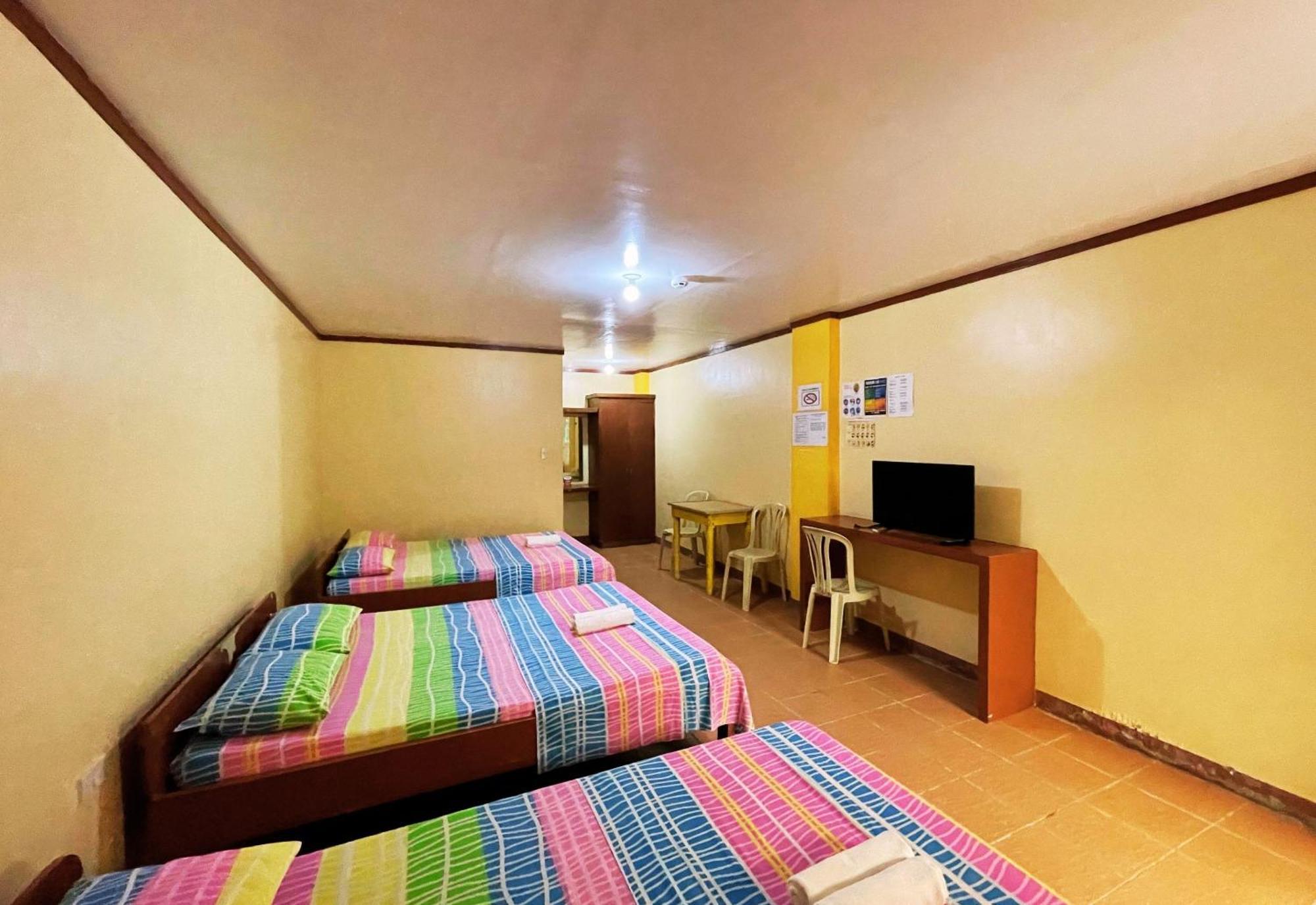 ไวท์บีช โฮเต็ล บาร์ แอนด์ เรสเตอรองต์ Hotel ปูแอร์โตกาเลรา ภายนอก รูปภาพ