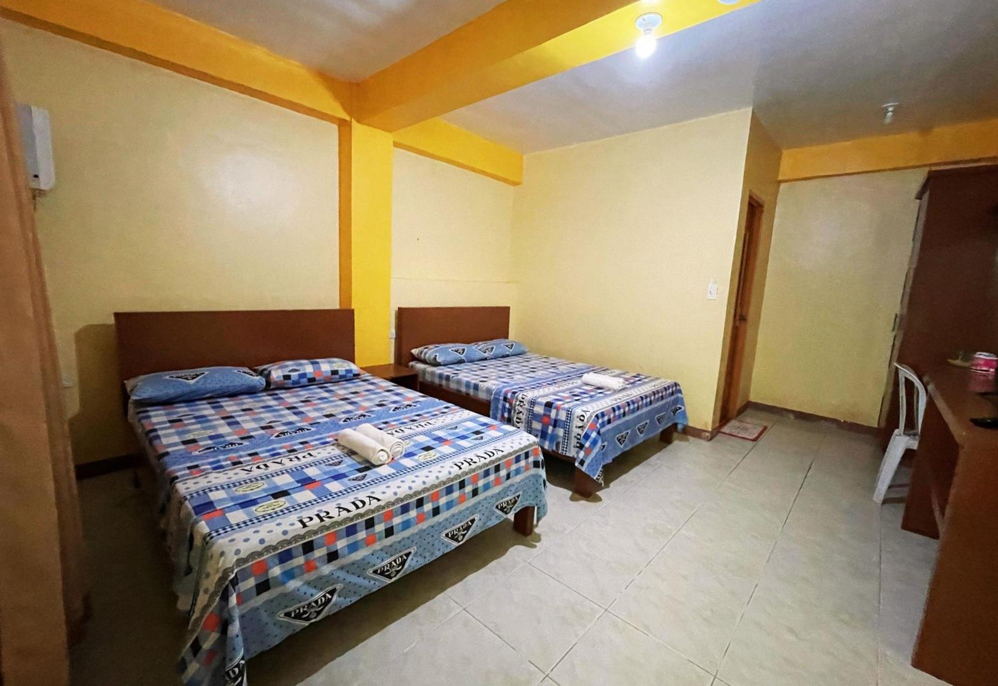 ไวท์บีช โฮเต็ล บาร์ แอนด์ เรสเตอรองต์ Hotel ปูแอร์โตกาเลรา ภายนอก รูปภาพ
