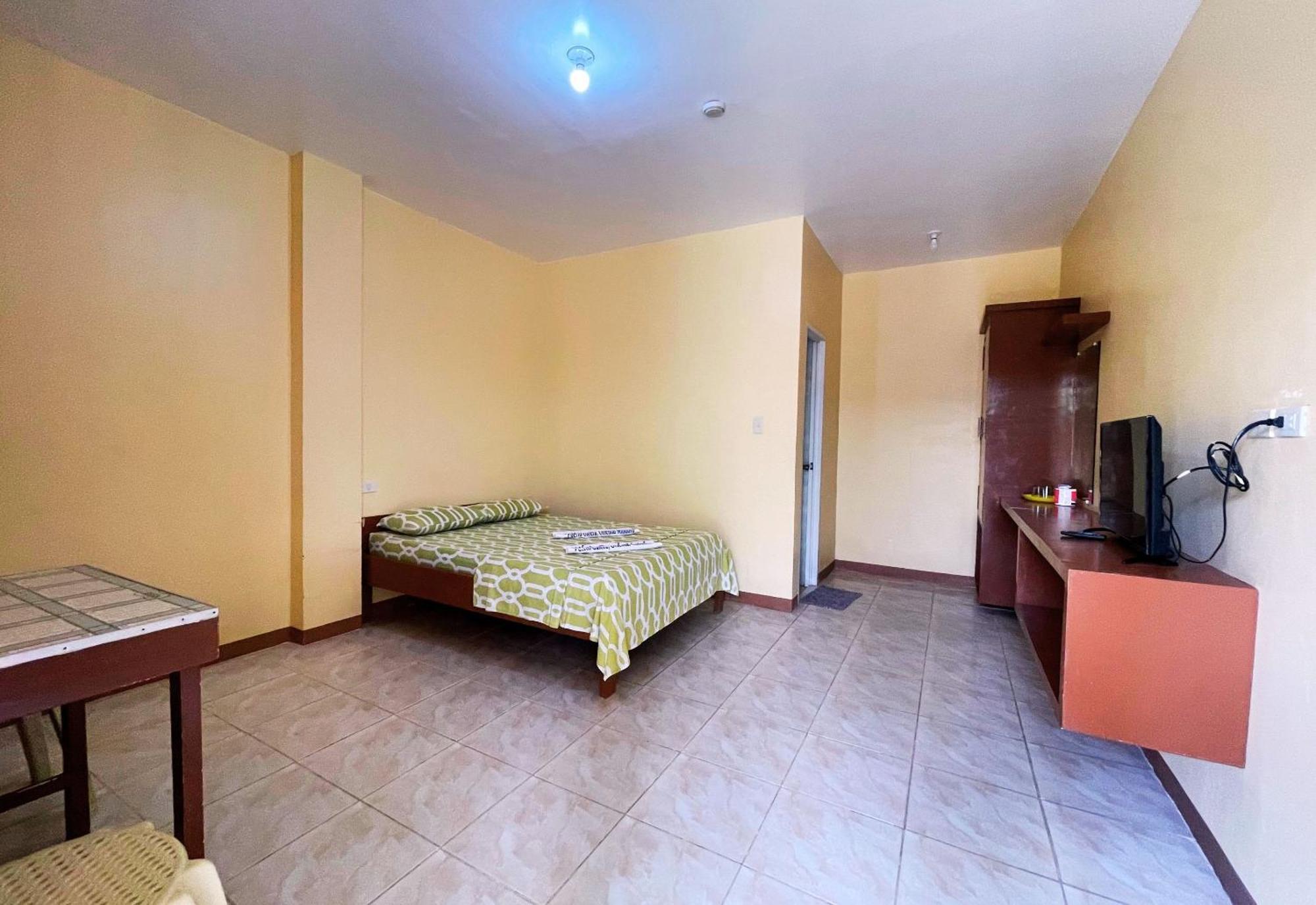 ไวท์บีช โฮเต็ล บาร์ แอนด์ เรสเตอรองต์ Hotel ปูแอร์โตกาเลรา ภายนอก รูปภาพ