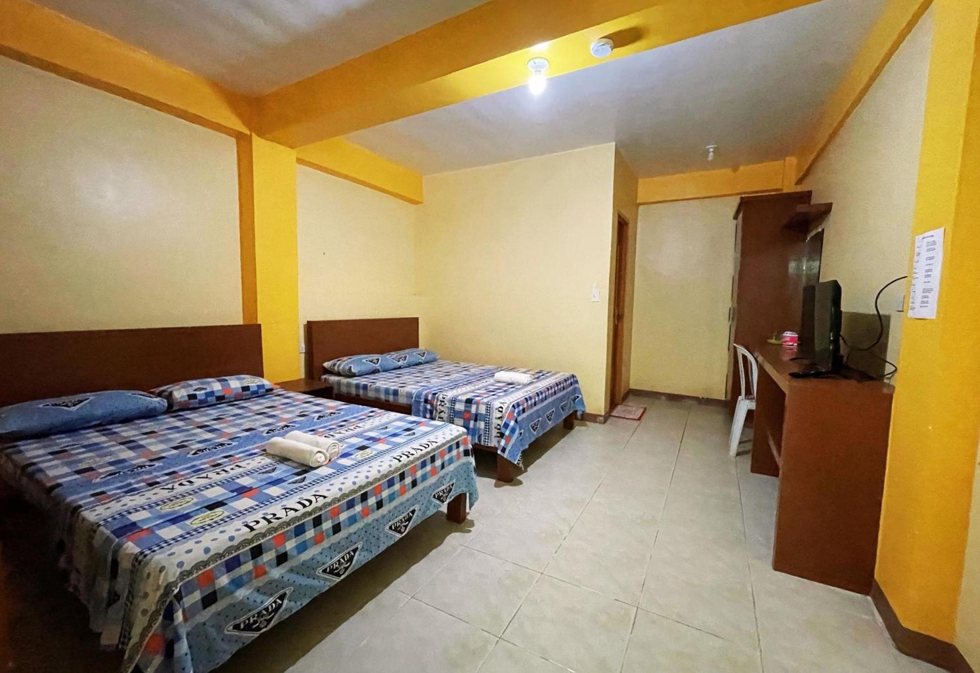 ไวท์บีช โฮเต็ล บาร์ แอนด์ เรสเตอรองต์ Hotel ปูแอร์โตกาเลรา ภายนอก รูปภาพ